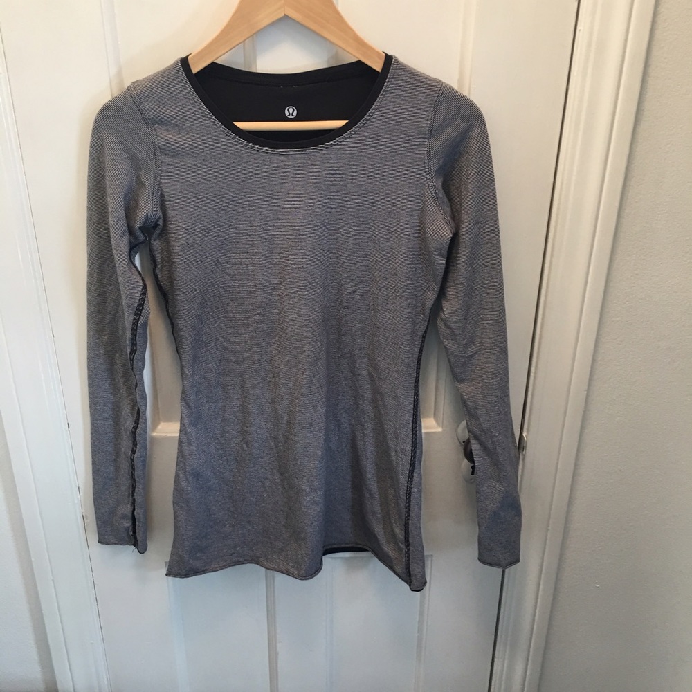 Lululemon long sleeve top. They are reversible.