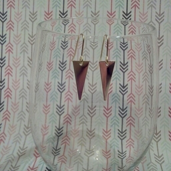 Dainty Gold Triangle Dangle Earrings - Picture 1 of 2