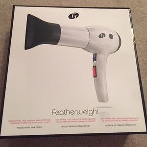 T3 Blow Dryer