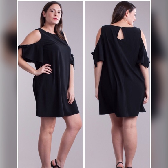 ONLY 1 2X LEFT! The Layne Baby Doll Dress - Picture 2 of 2