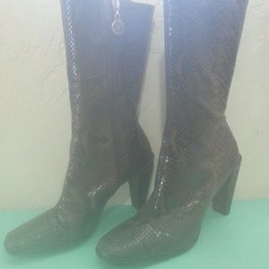 Donald J Pliner boots