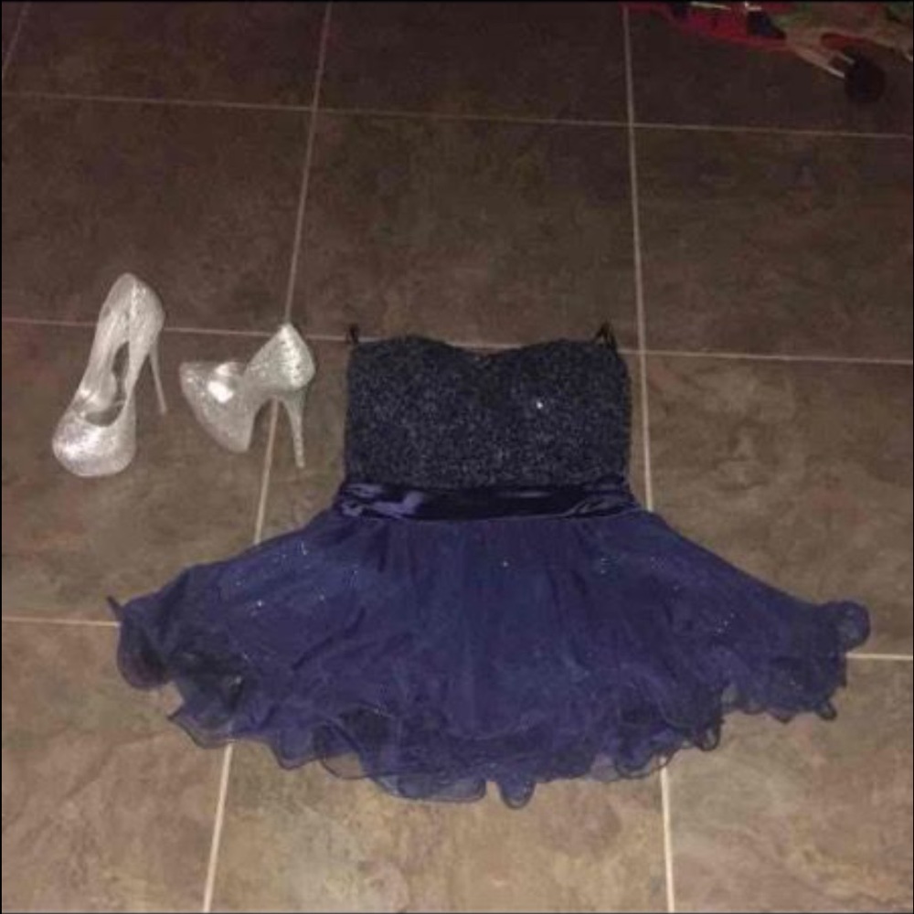 Formal dress size 7