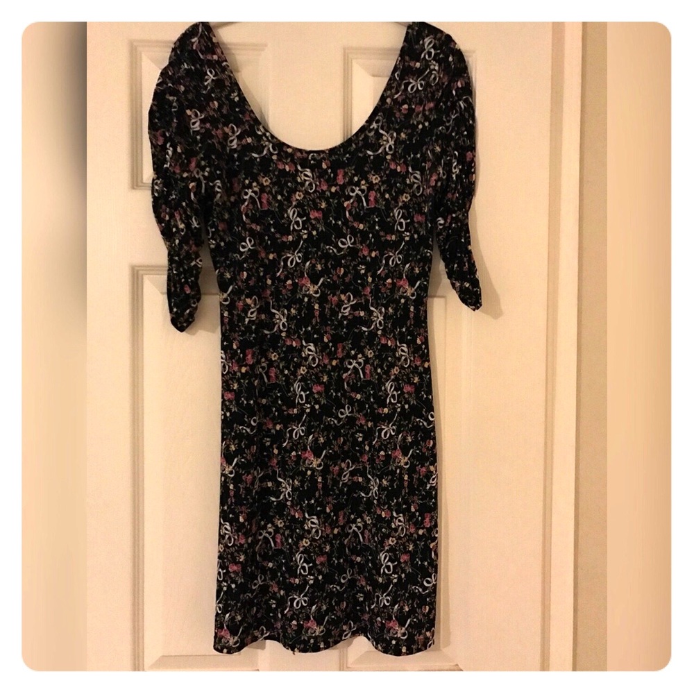 Off the shoulder 3/4 sleeve body con dress
