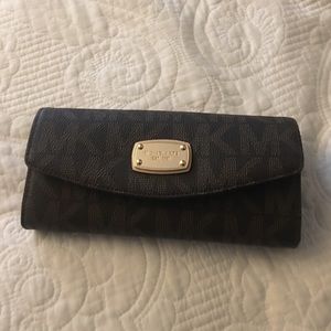Michael Kors Slim Flap Brown Wallet