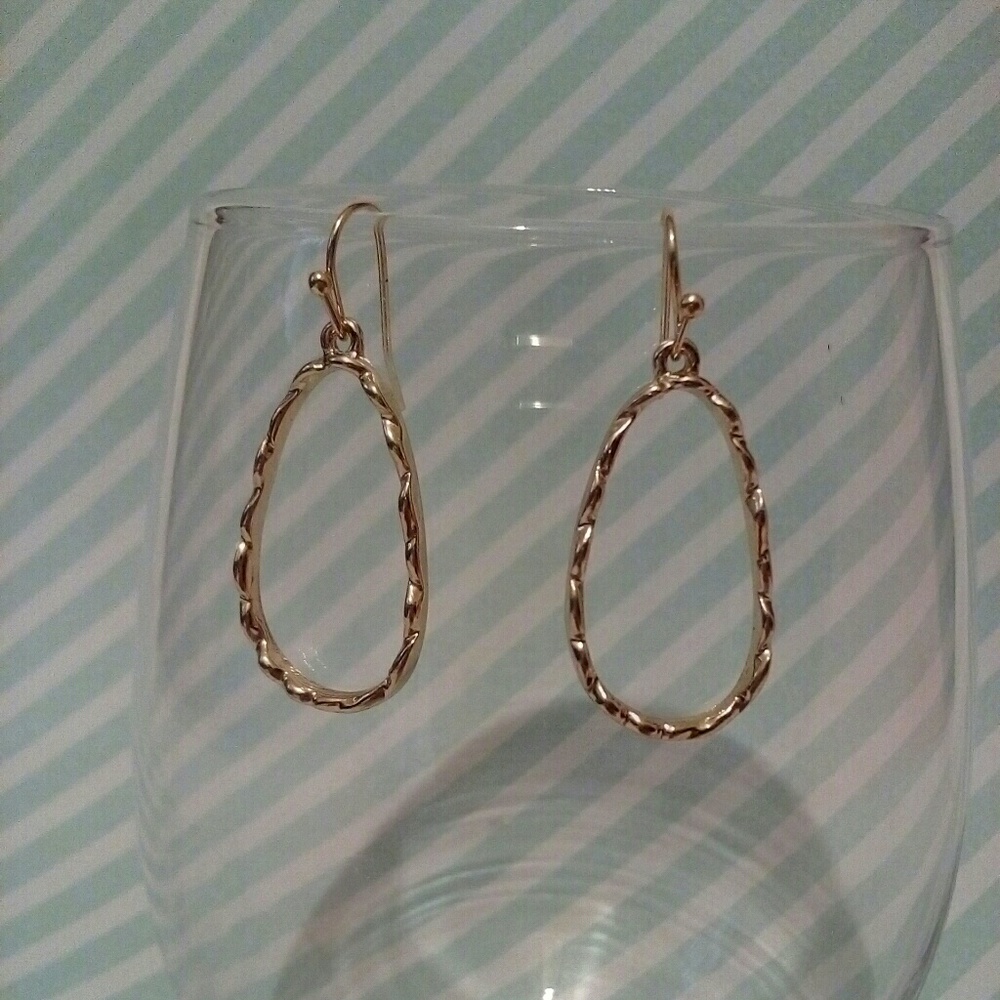 Simple Gold Textured Dangle Earrings