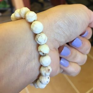 Magnesite healing stone bracelet ❤️