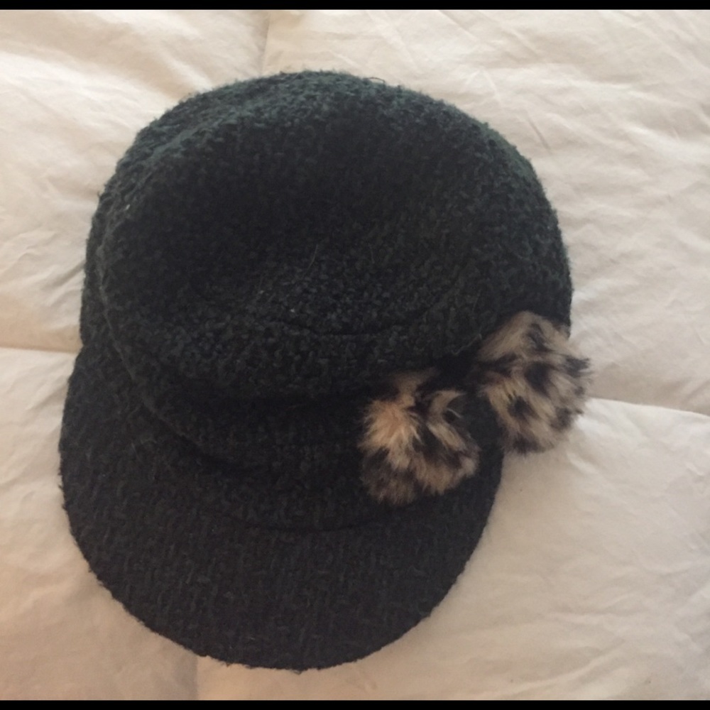 Super cute hat - Picture 4 of 4