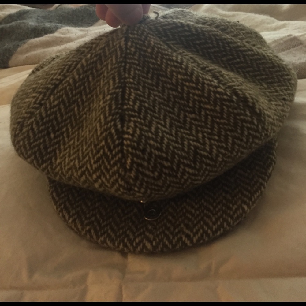 Hat - Picture 3 of 4