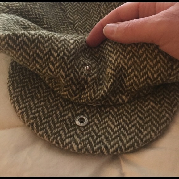 Hat - Picture 2 of 4