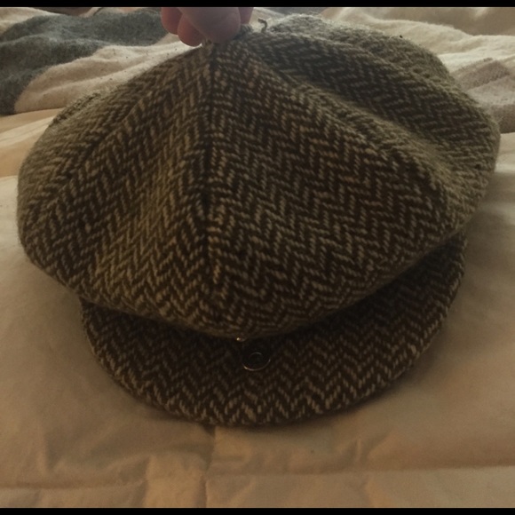 Hat - Picture 3 of 4