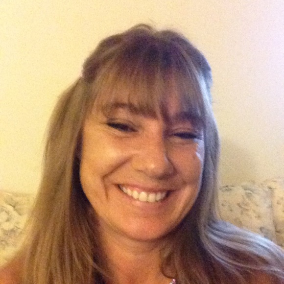 Meet your Posher, Rebecca - Picture 2 of 8