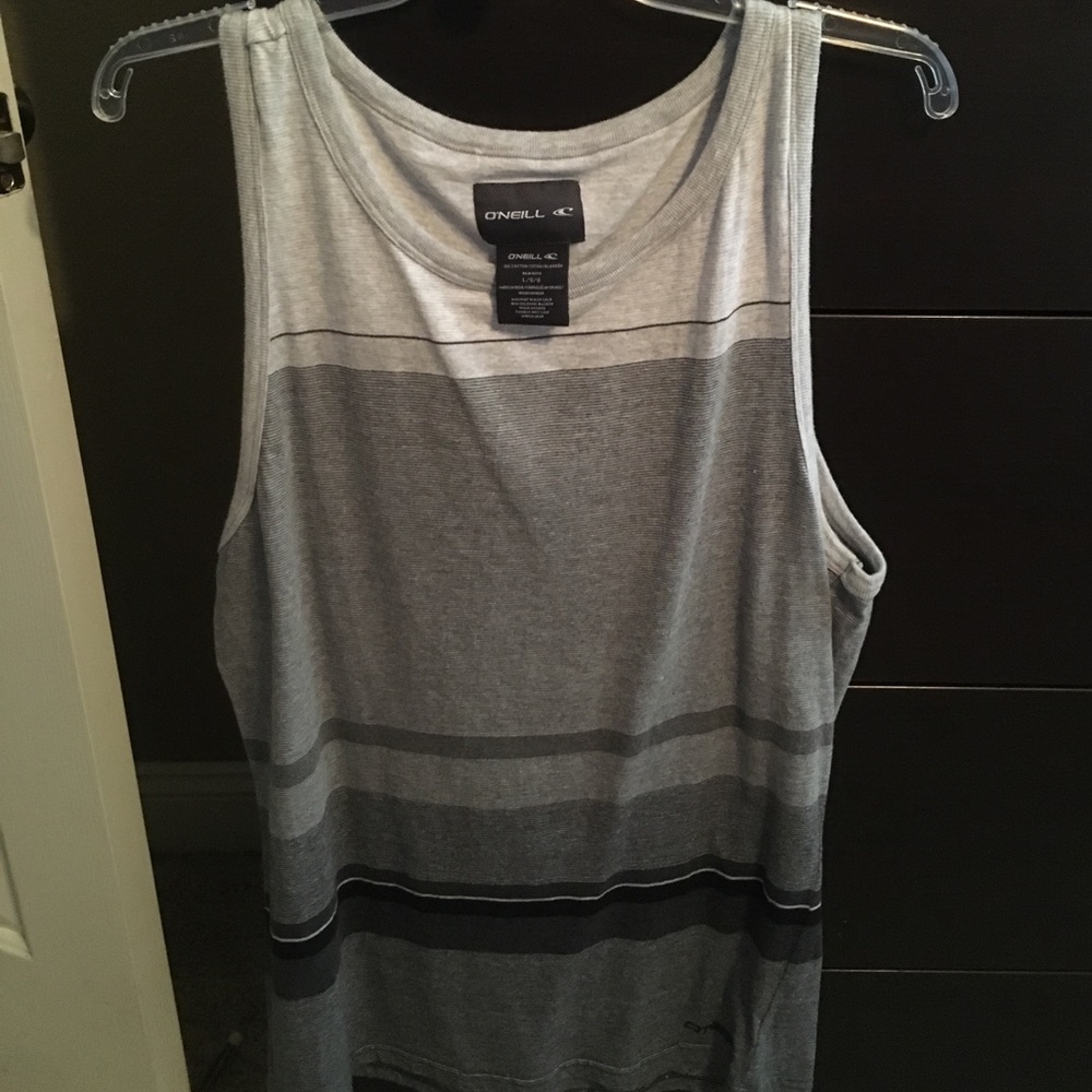 4 Name Brand Tanktop Bundle Size L