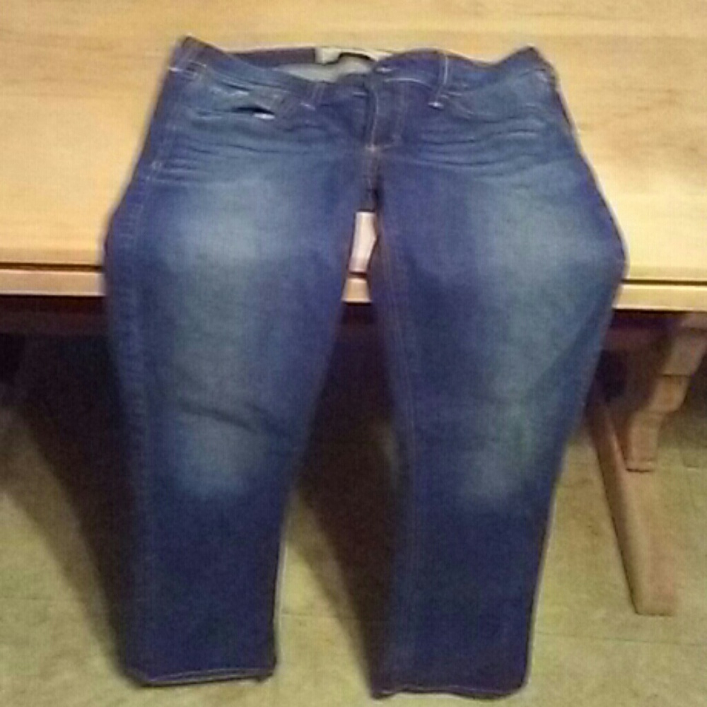 Hollister jeans