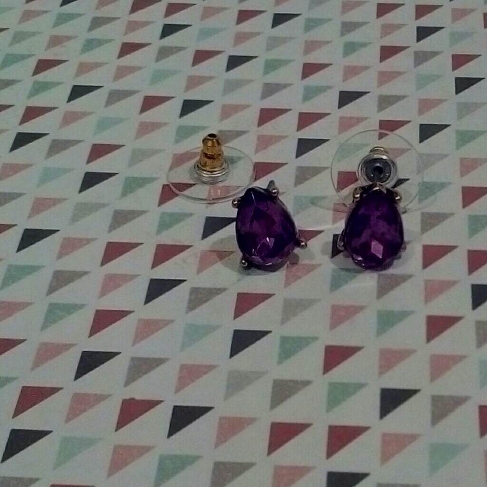 Simple purple studs
