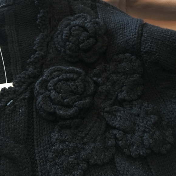 Grad Gift! Extra Fine Black Merino Cardigan - Picture 3 of 7