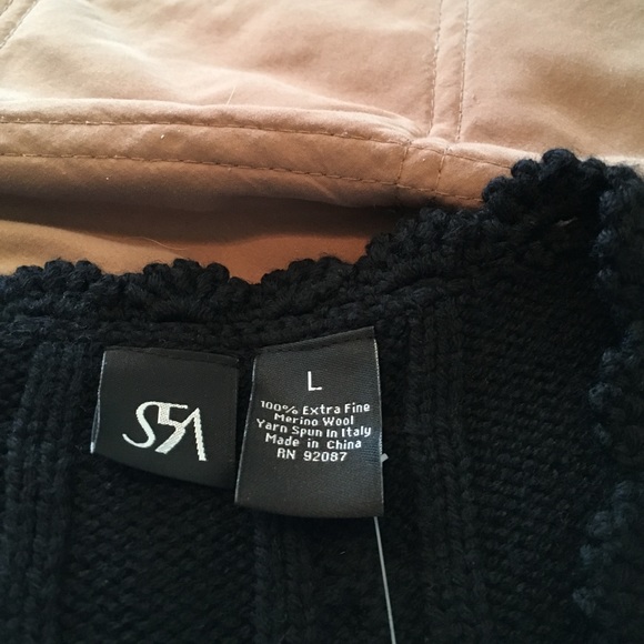 Grad Gift! Extra Fine Black Merino Cardigan - Picture 4 of 7