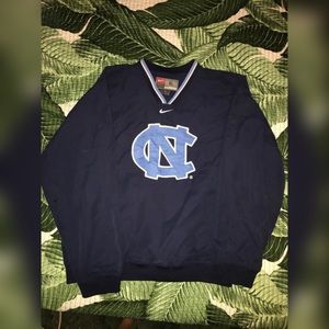 UNC Women's Small Windbreaker Pullover