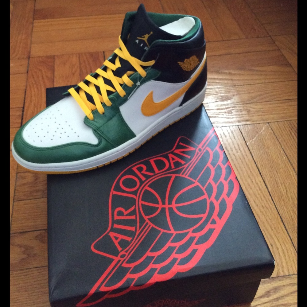 NEW - 🚫Trades. Air Jordan Brand New