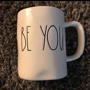 Reserve be you and courage mugs