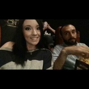 Meet your Posher, Ashlie