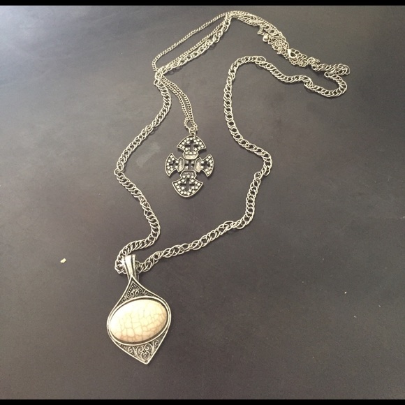 Buckle Jewelry - NWOT vintage inspired necklace from buckle.
