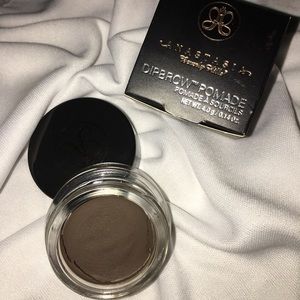 ANASTASIA BEVERLY HILLS DIPBROW POMADE