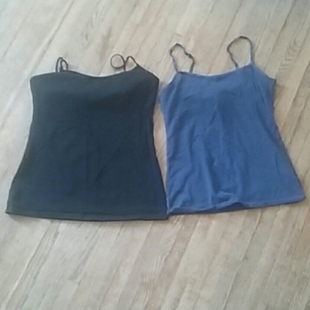 2 Tank Tops