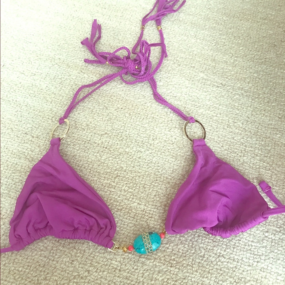 Beach Bunny purple top.