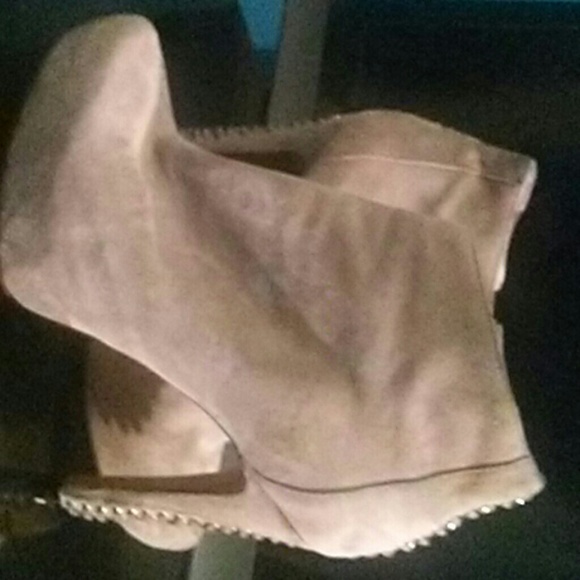 Tan boots - Picture 4 of 4