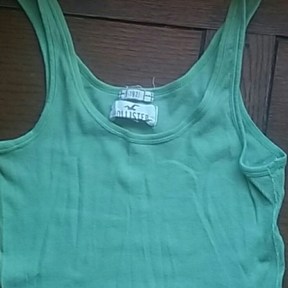 ❌SOLD on Ⓜ️❌Tank Top Bundle. - Picture 3 of 3