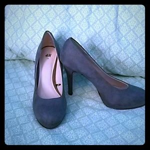 Gray heels size 7 H&M