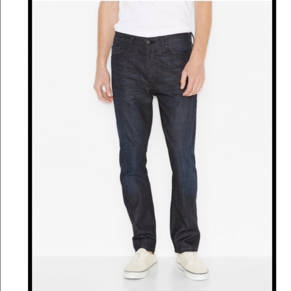 ⭐️HP⭐️ Levi's 513 Slim Straight Jeans- Brand NWT