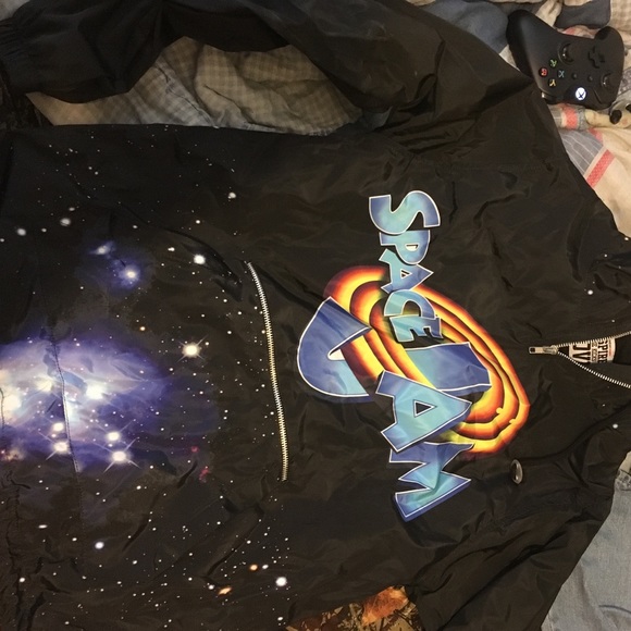 Jordan Other - Space jam pull over