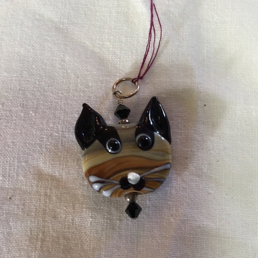 Cat pendant
