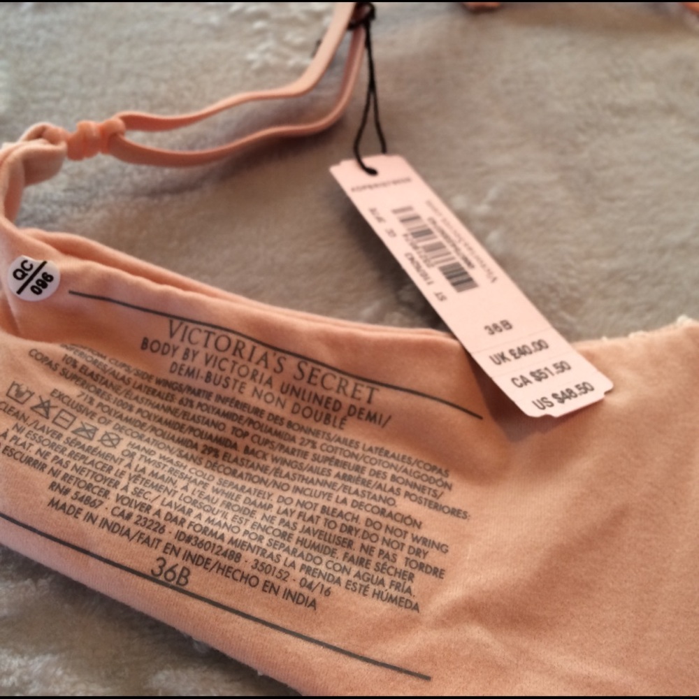 Victoria's Secret Body Peach/Nude Crochet 36B - Picture 3 of 4