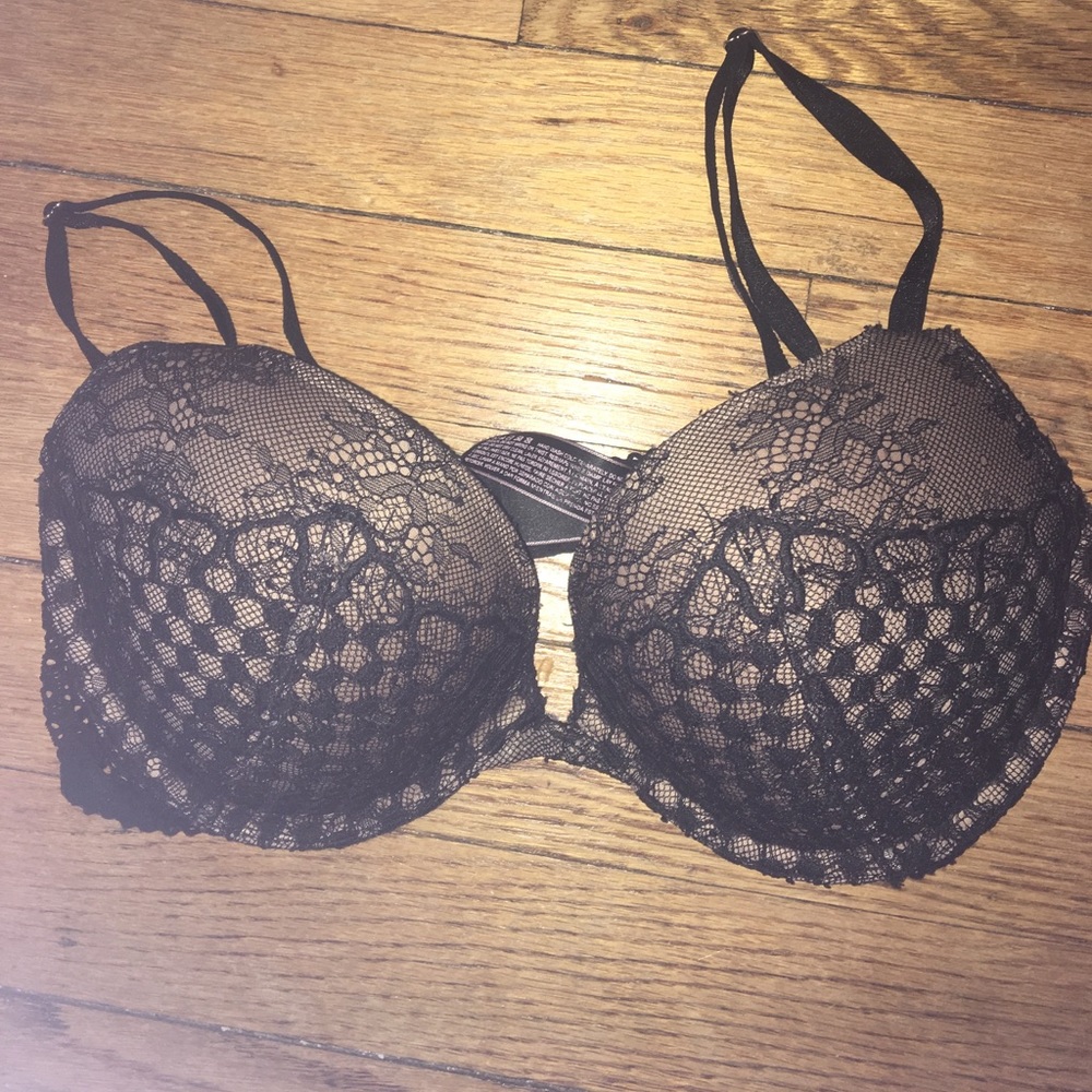 34 C Victoria's Secret Very Sexy Push Up