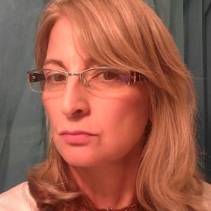 Meet your Posher, Linda