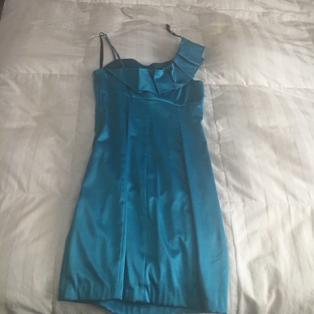 Dress - Picture 2 of 2
