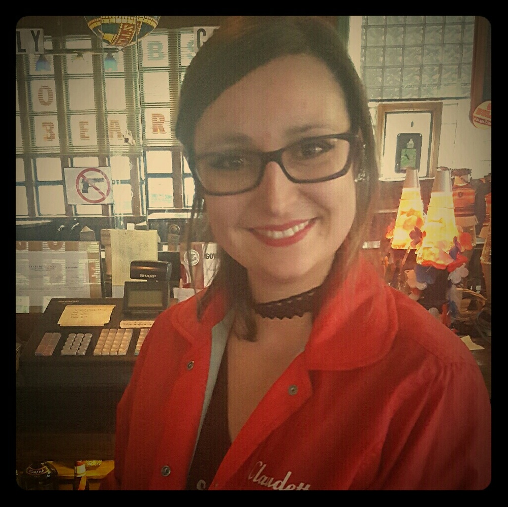 Meet your Posher, Angela