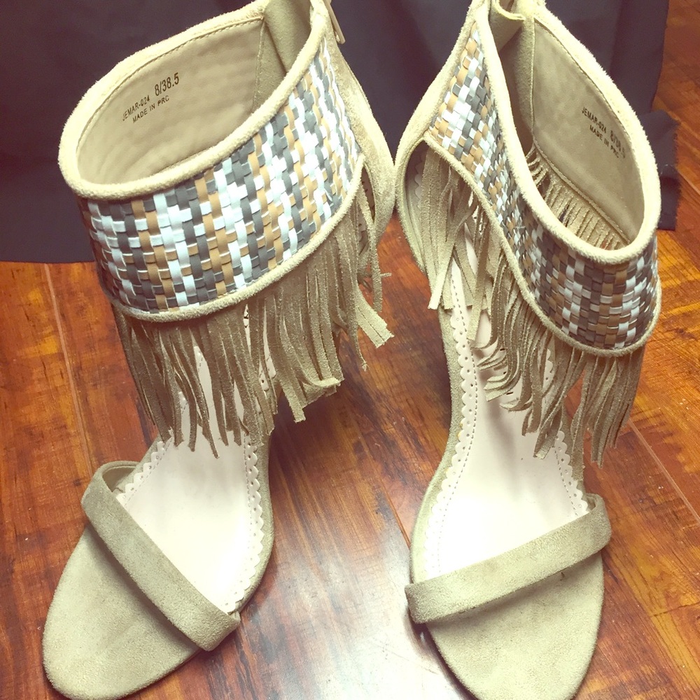 Chinese Laundry Tan Suede