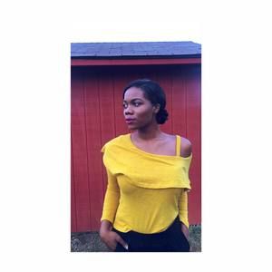 Meet your Posher, Alexis