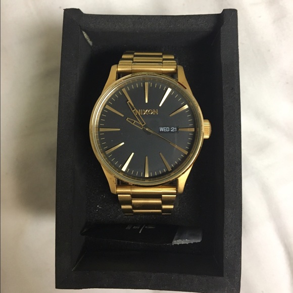 Nixon Gold Link Watch main image 6