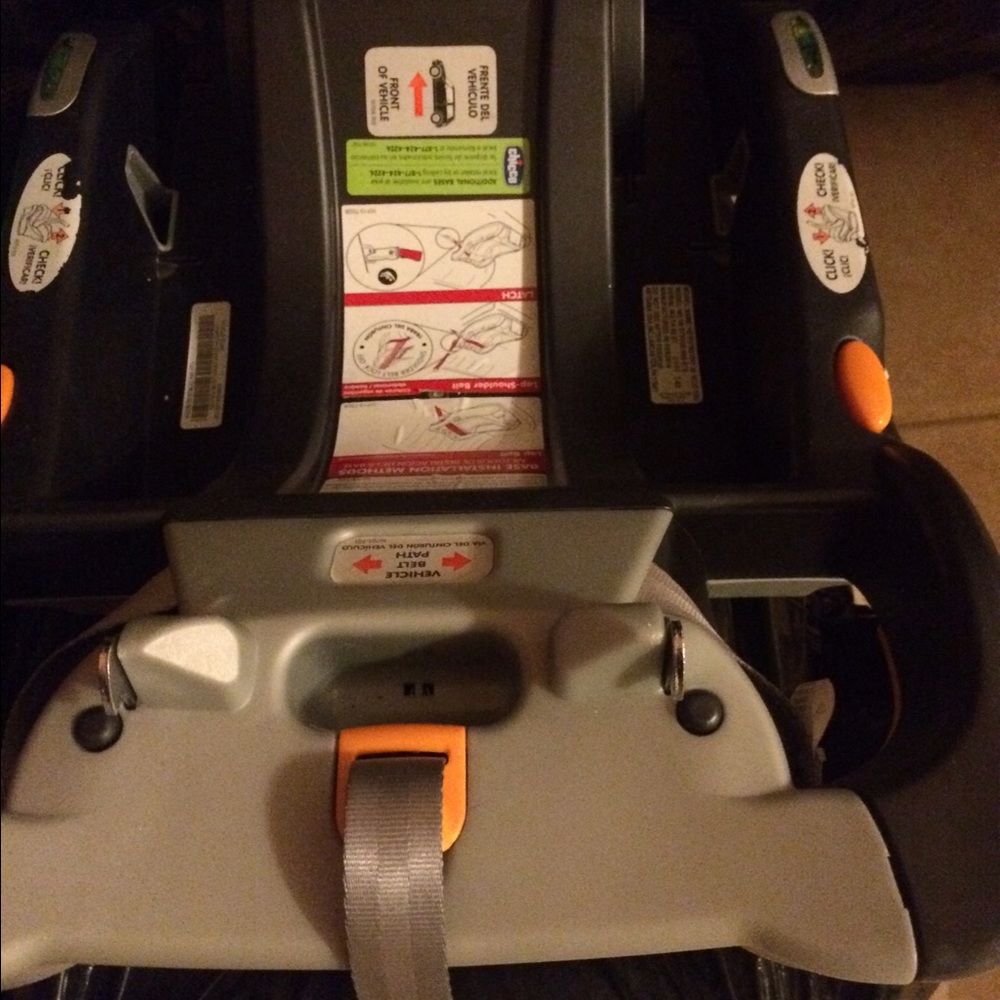 Chicco Car seat base NEW $25