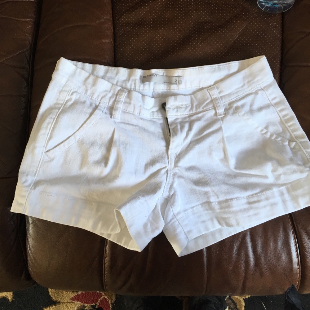 Old navy white shorts