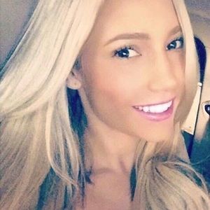 Meet your Posher, Debra