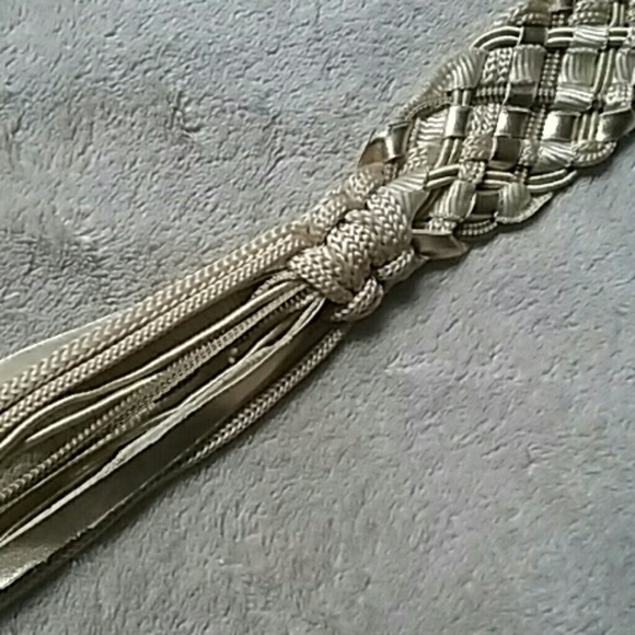 Golden Braided Belt - Picture 5 of 6