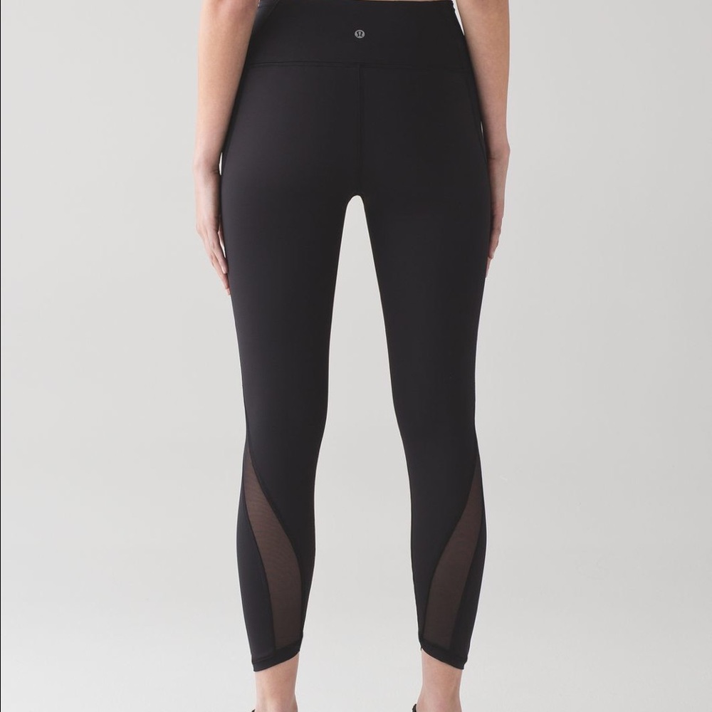 Lululemon Featherlight Tight sz 6 blk NWT