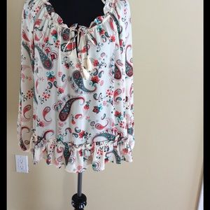 Dancing Paisley Top sz L NWT