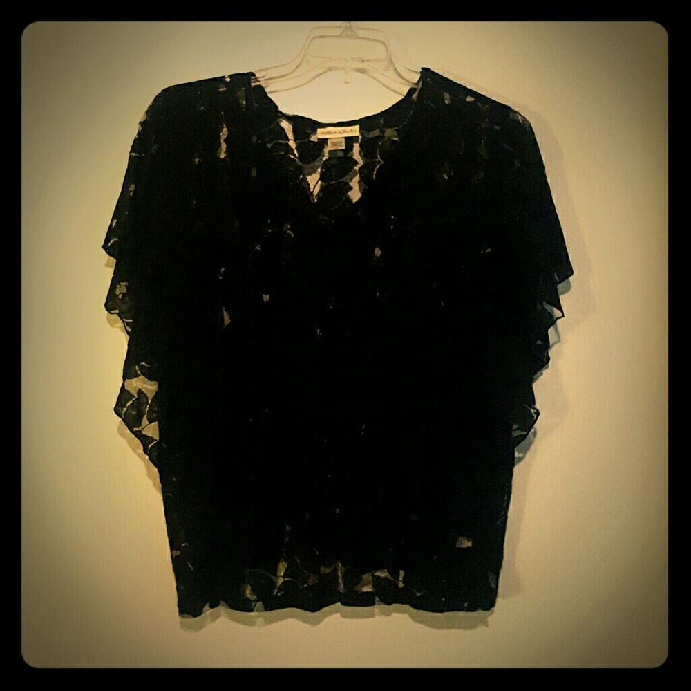 **SALE** Lady's Lace Top