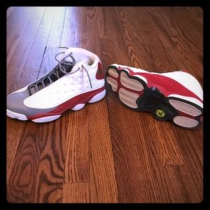 Jordan Retro 13 Grey toe